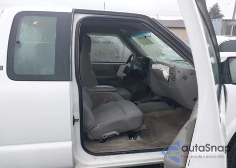 2003 Chevrolet S-10 Ls from USA, damaged, VIN 1GCDT19X438201601